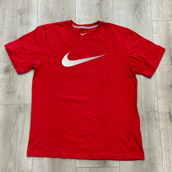 Nike Check Swoosh Logo Red White Regular Fit Tee T Shirt size Large L B4 - Picture 1 of 5